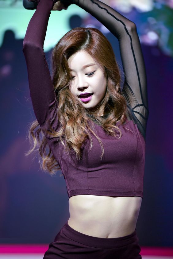 10 times girl day sojin showcases her fit abs daily 10 times girl day sojin showcases her fit abs daily