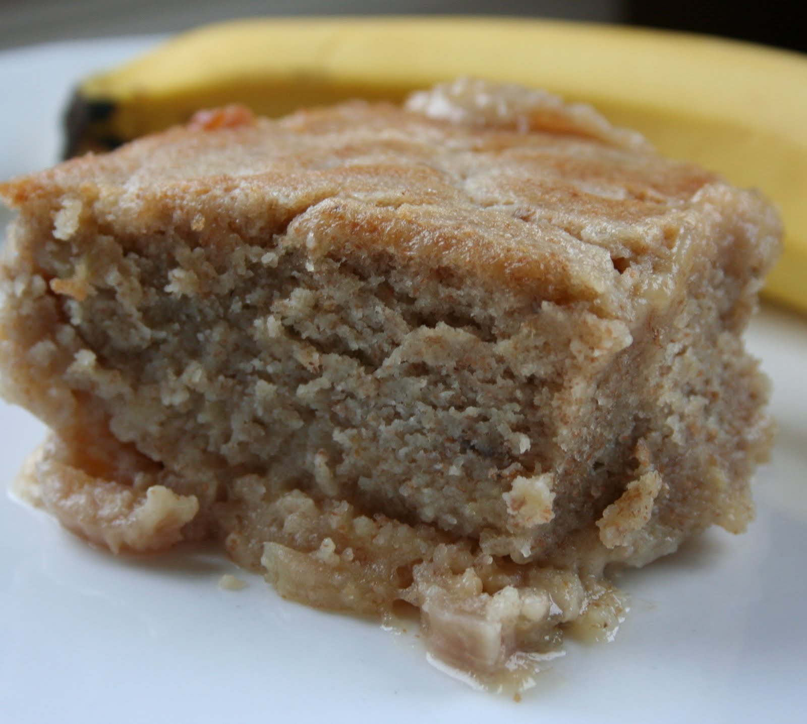 Pouding chômeur au rhum et aux bananes