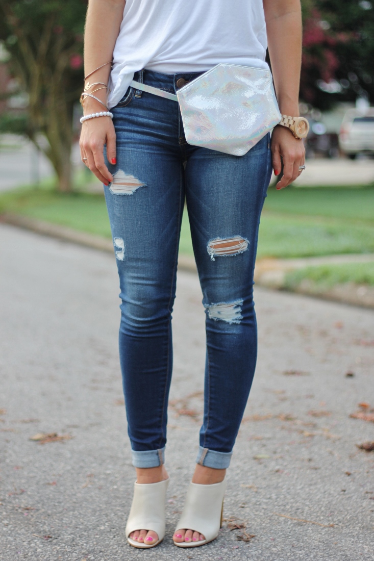 Bedazzles After Dark: Outfit Post: Jeans, Tee, Belt Bag. Repeat.