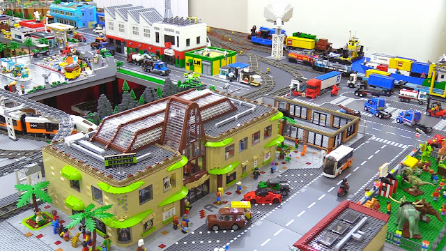 170626b Lego Music Shop Moc Buildb