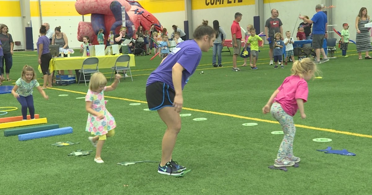 NickALive! Sioux Falls, SD Girl Scouts Host Nickelodeon Day Of Play To