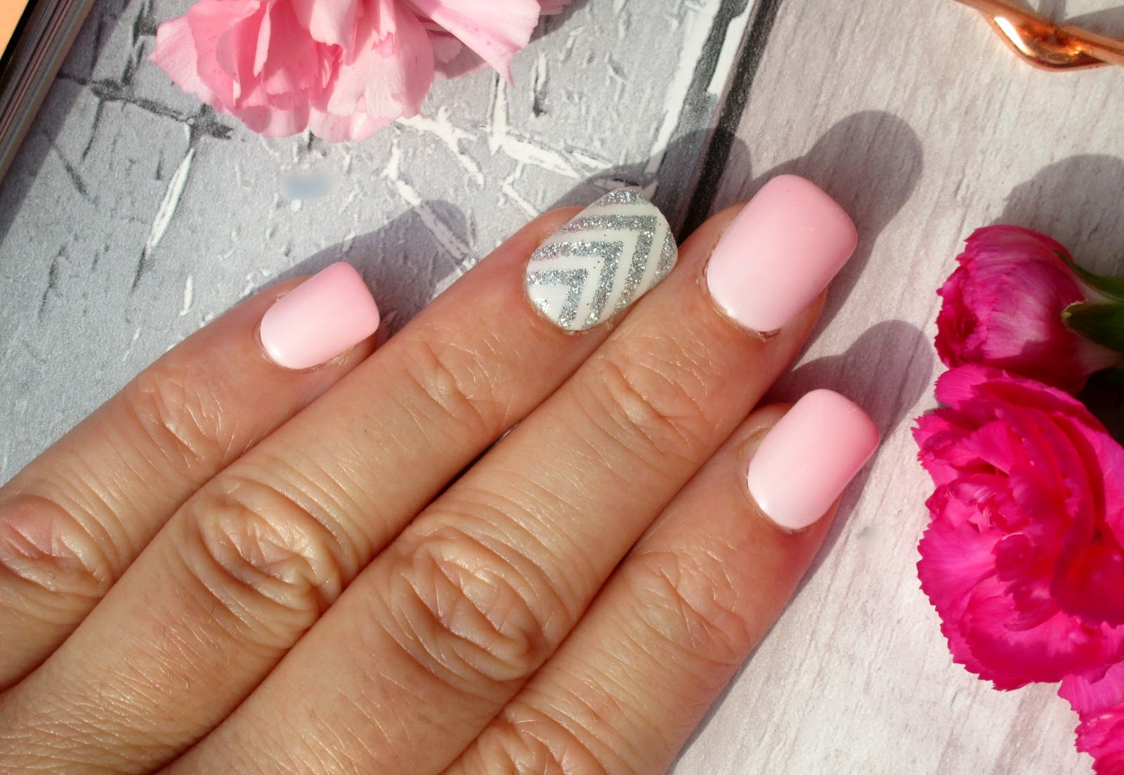 Quick & Easy Press On Nails by KISS Reviewed
