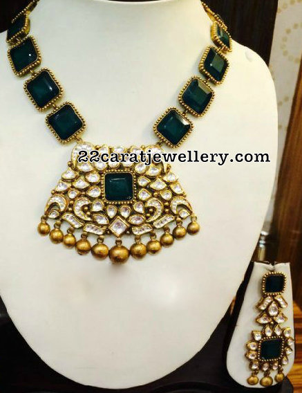 Emerald Necklace with Earrings - Jewellery Designs