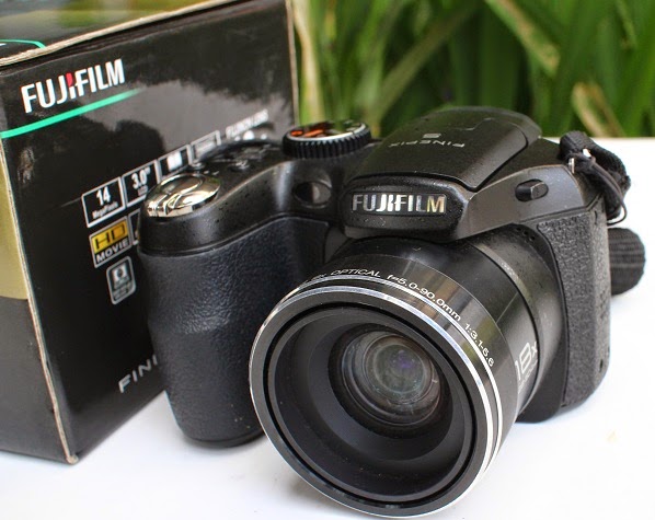 harga Kamera Bekas Fujifilm Finepix s2950