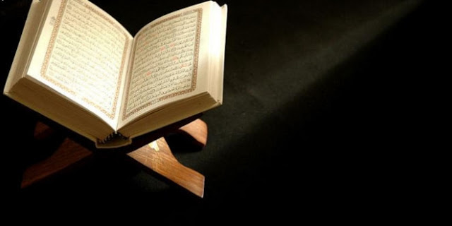 Mengkaji Tafsir Al-Qur’an Surat Al-Maidah 51-52 Mengkaji Tafsir Al-Qur’an Surat Al-Maidah 51-52