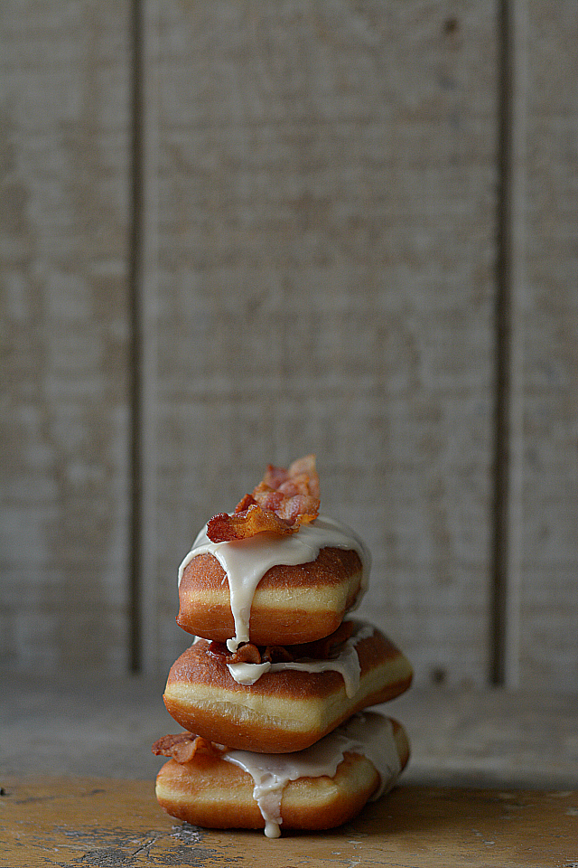 Bakeaholic Mama Maple Bacon Bars