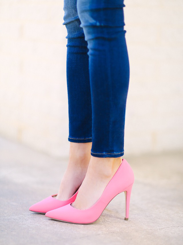 Pops of Neon with DSW... Southern Curls & Pearls Bloglovin’