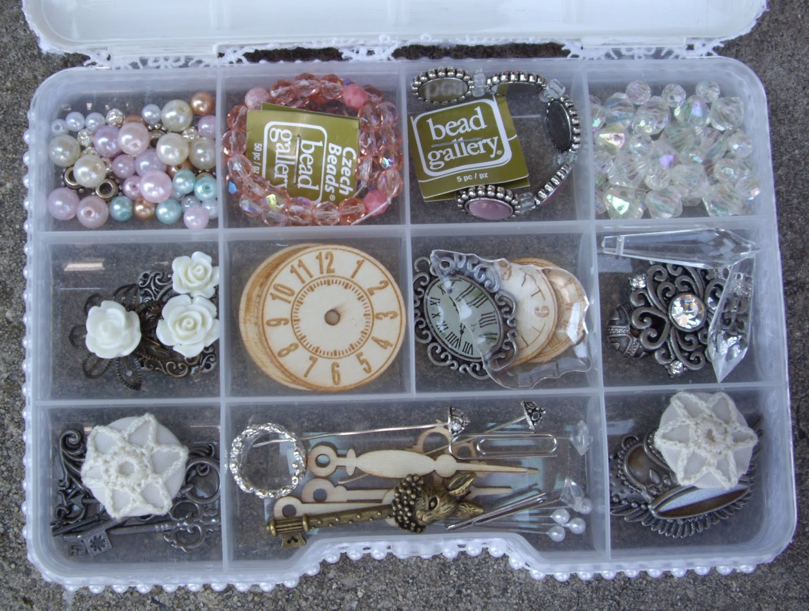 Creating with Paper and Bows Shabby Chic Embellishment Box