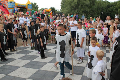 Mat natychmiast kończy partię