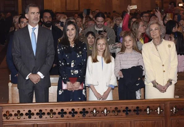 Queen Letizia wore a new floral print dress by Massimo Dutti. Crown Princess Leonor, Infanta Sofia and Queen Sofia