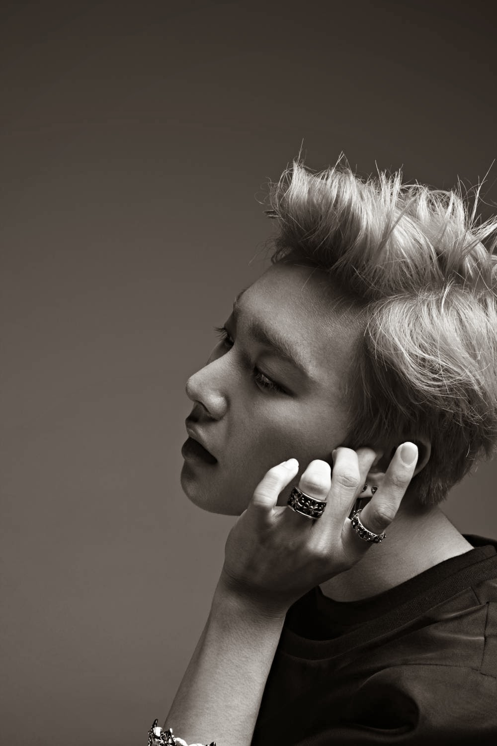 Jeongmin revealed to have suffered a minor ankle injury prior to