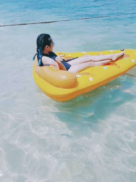 Ai cung phai co anh chup voi mon phu kien hot nhat mua he nam nay! - Anh 23