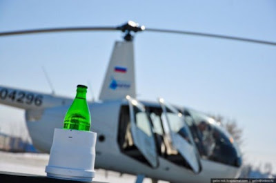 طائرة هليكوبتر لفتح زجاجات الخمور-منتهى