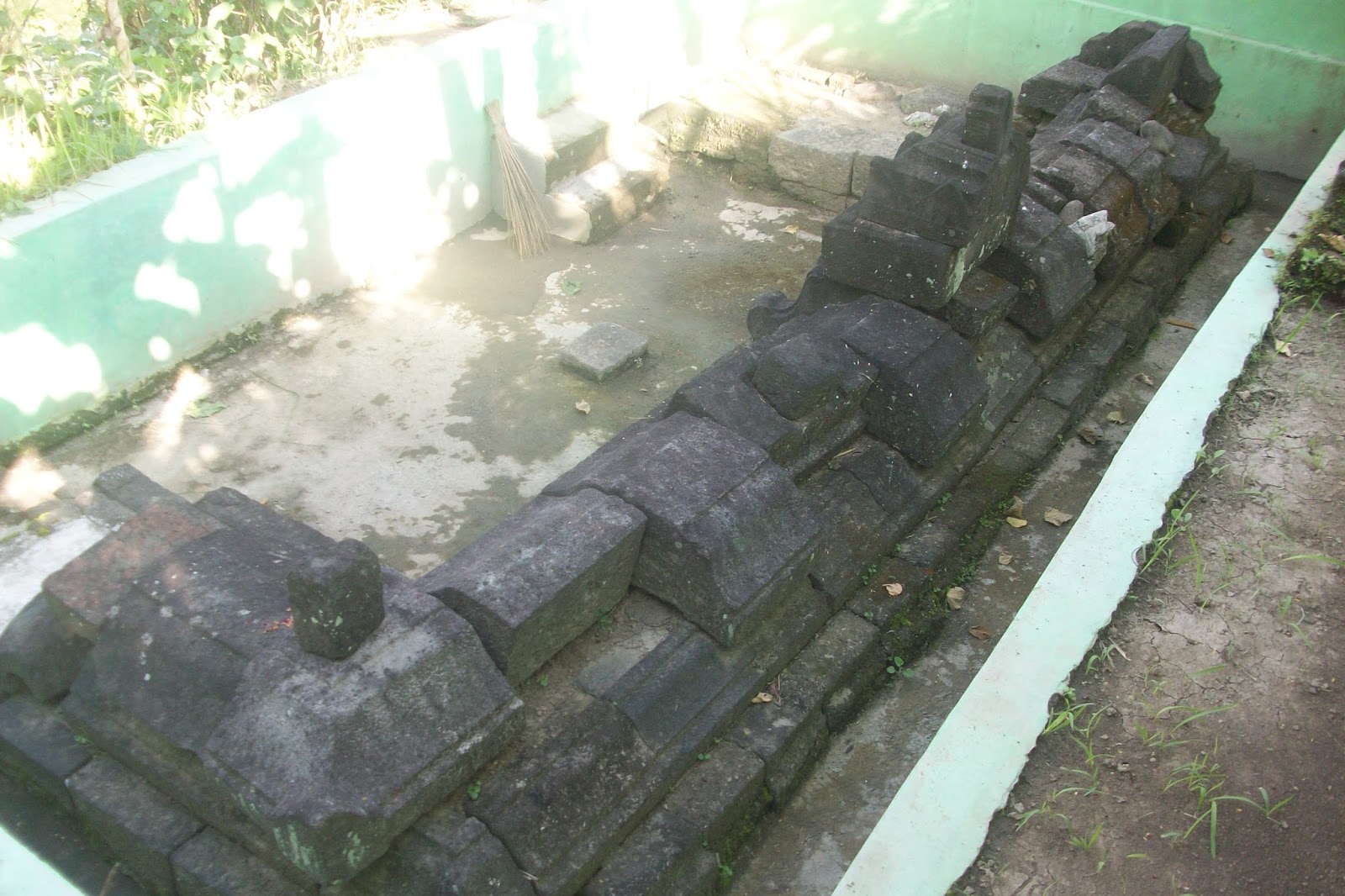 Blusuk'an Golek Watu: Situs Kunden