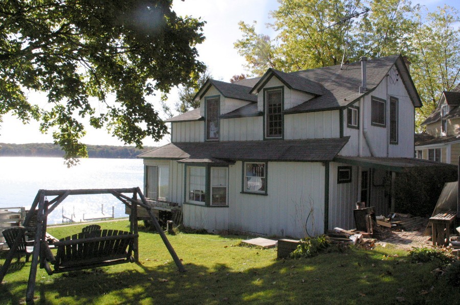 50 feet of Delavan Lake for under 350,000