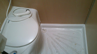 Mi nuevo inator: la Furgoinator: Vamos con el baño (I) - Ducha y WC
