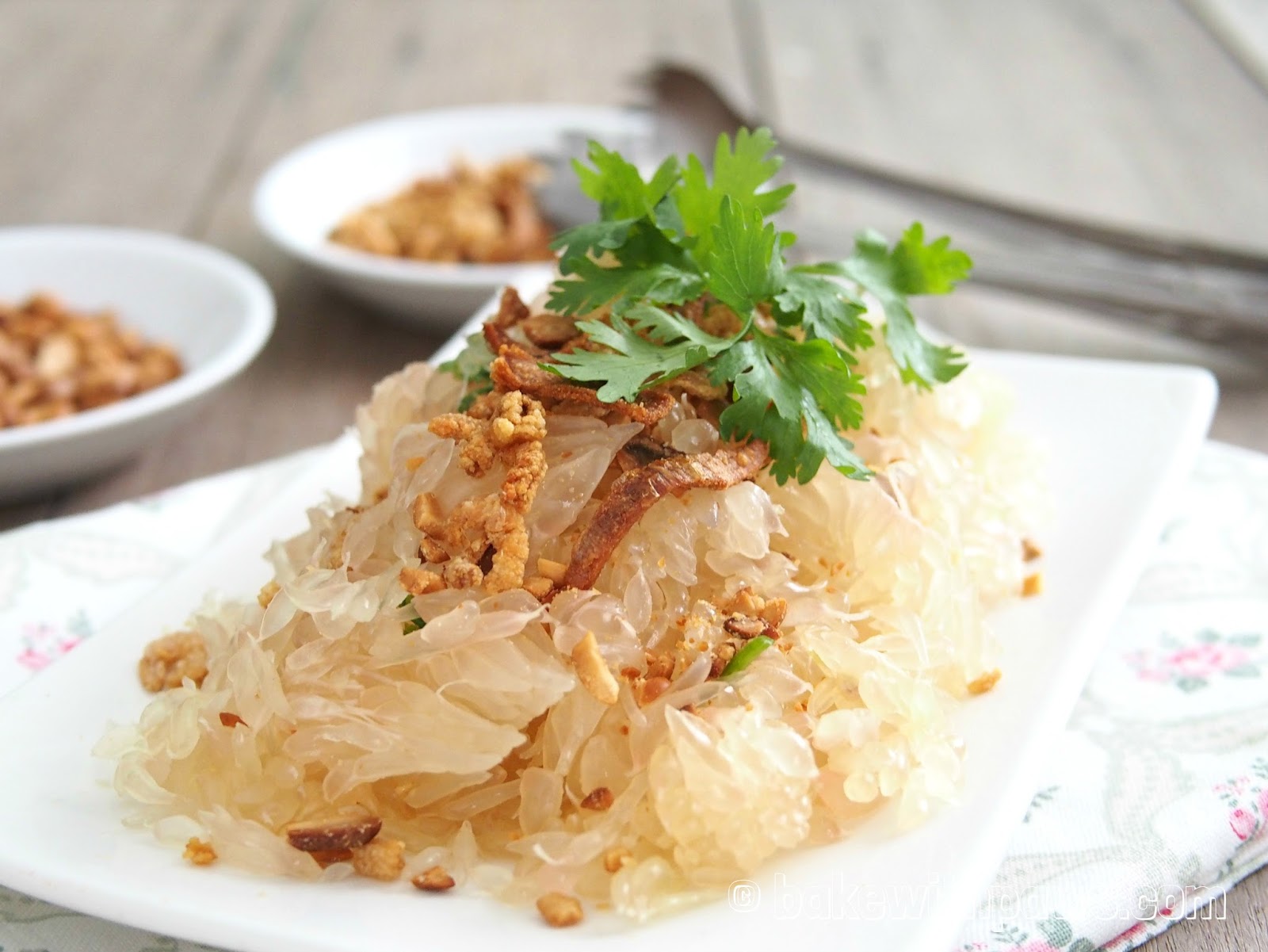 Pomelo Salad BAKE WITH PAWS