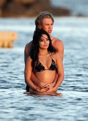 Vanessa Hudgens and Austin Butler Special Picture