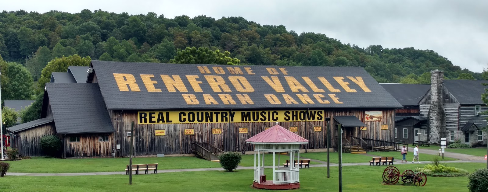 Roving Reports by Doug P 201625 Renfro Valley Kentucky