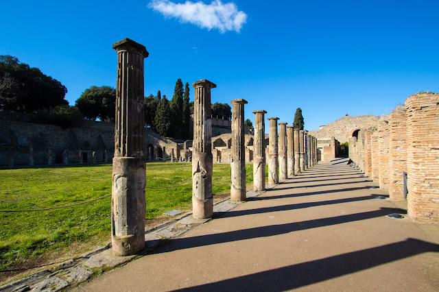 Foyer del teatro grande-Scavi di Pompei