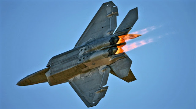 f-22 inverted fire