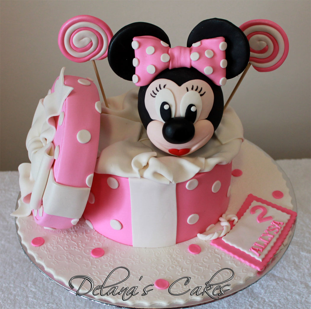 Delana's Cakes Cute Minnie Mouse cake!