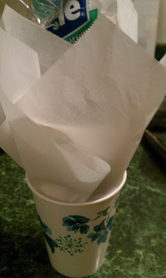 Recipes From an American Melting Pot: Chinese Paper Wrapped Cupcakes