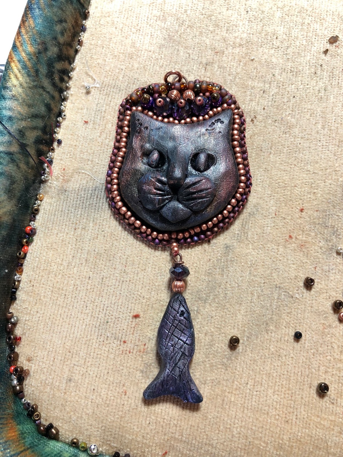 Cat face cabochon pendant finished!