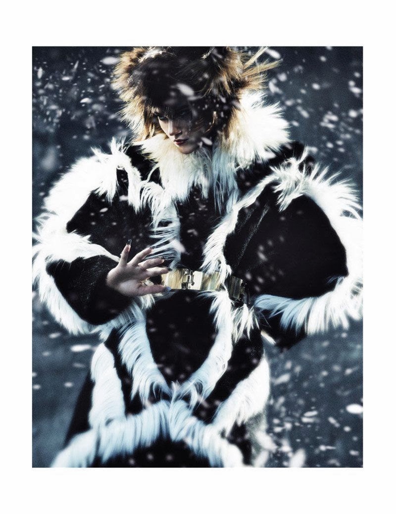 Nomadic-Huntress-Schon-Magazine-Winter-2013-006