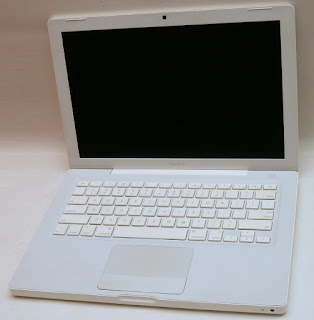 MacBook White Core2Duo Early 2008
