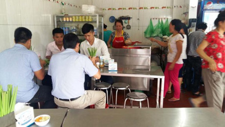 Nho Obama, quan bun cha Ha Noi ban ca ta bun moi ngay - Anh 4