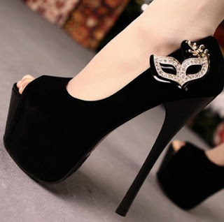Bahaya Sepatu Hak Tinggi Bahaya Memakai Sepatu Hak Tinggi Dan Sejarah Sepatu High Heels
