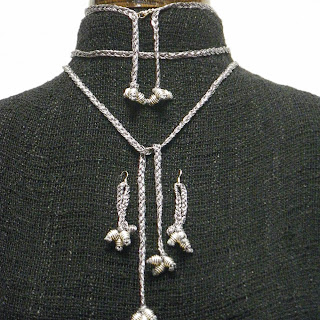 Conjunto metálico trenzado en plata Conjunto metálico trenzado en plata