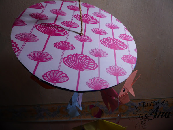 Móvil con peces de origami