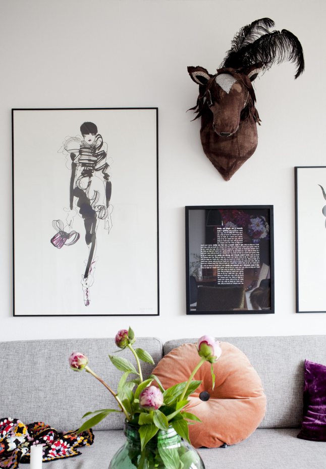 Scandi boho home puts the kibosh on black, white & sterile - living room closeup BoHoHome.com @bohosusan