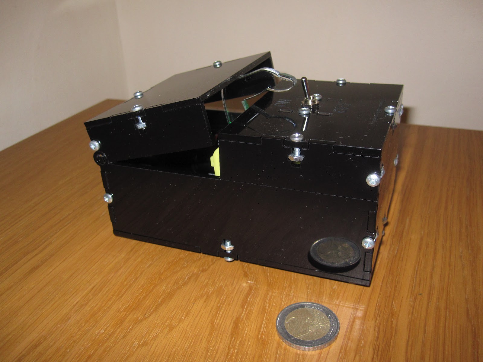 Puzzle Paradox Ultimate Useless Machine