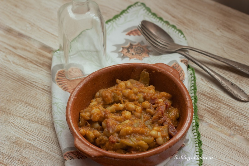 Pochas con Borrjas al estilo esparragao