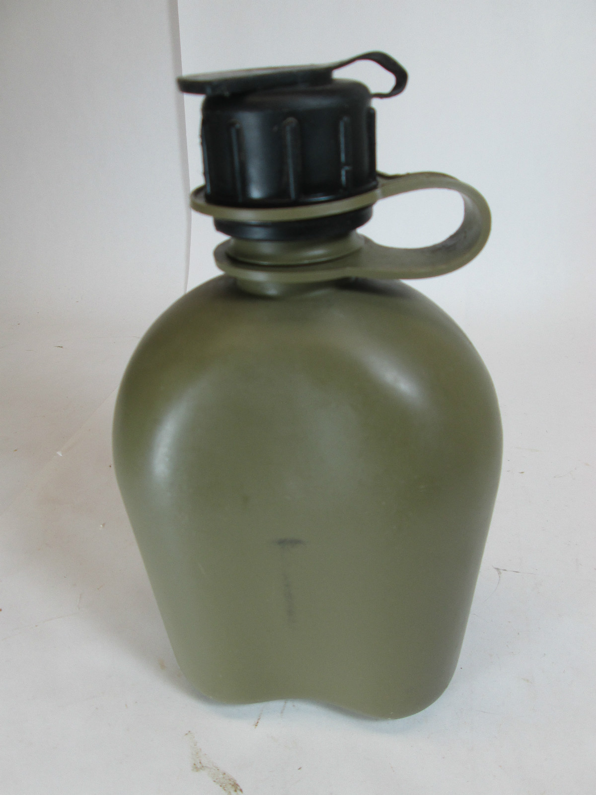 bingbabel US Army Plastic Canteen M1961 Year 1984