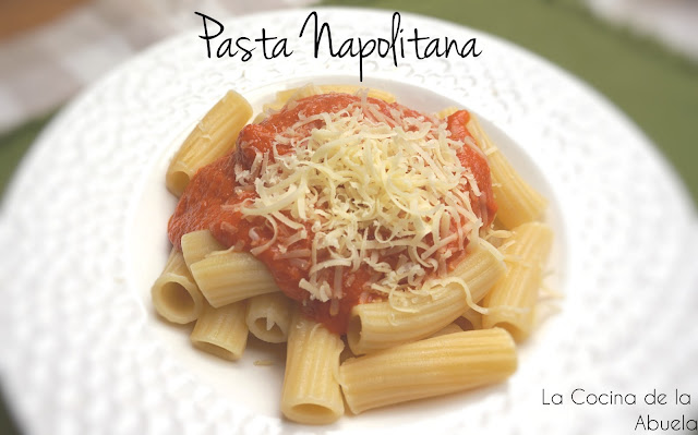 Pasta a la napolitana.