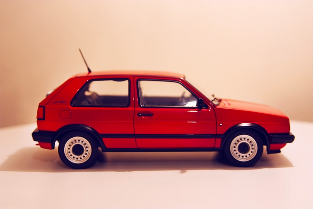 1/18 Norev Volkswagen Golf CL