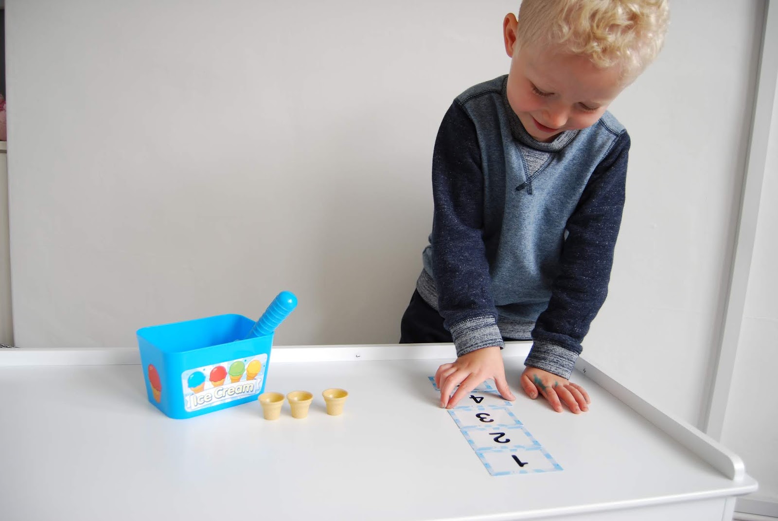 Chic Geek Diary: Learning Resources Smart Scoops Math Set - Review