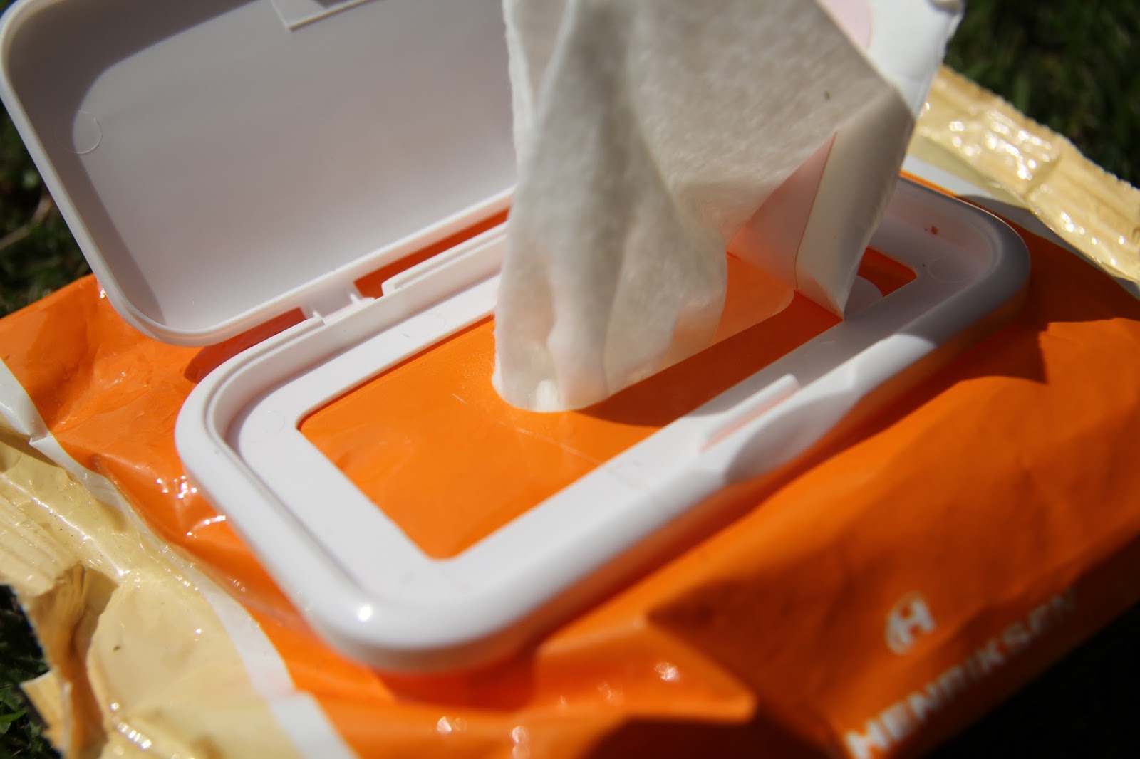 The £15 Face Wipes Fleur De Force