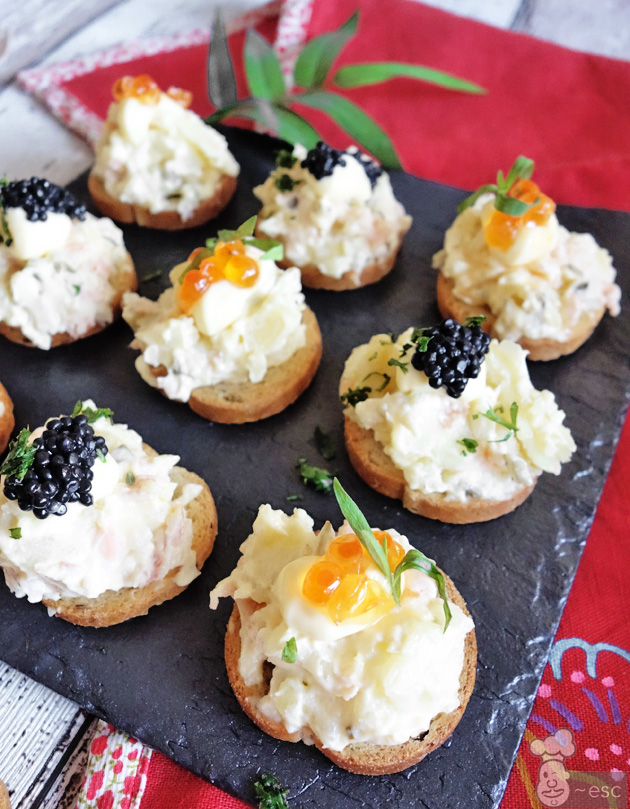 Ensaladilla de patata con salmón ahumado perfecta para canapés y aperitivos