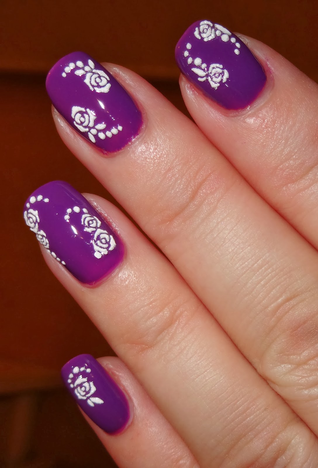 Wendy's Delights Sparkly Nails Roses White Nail Stickers