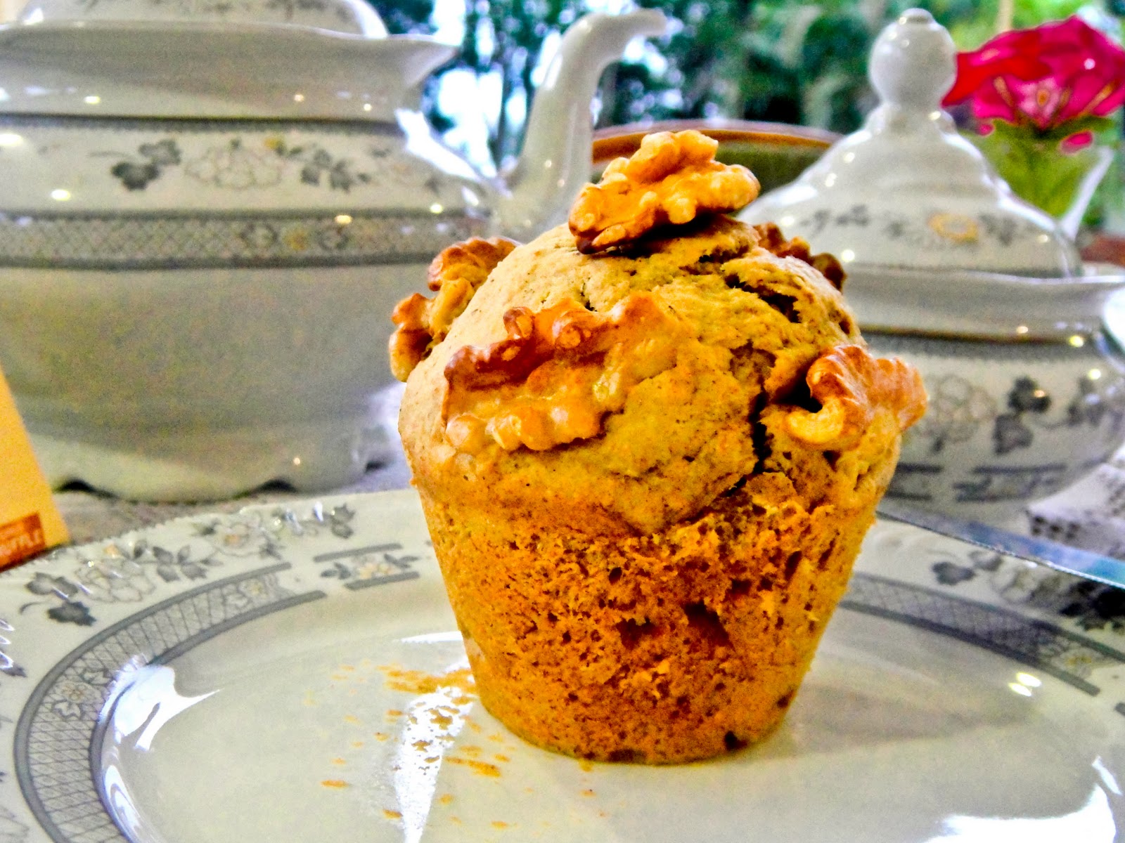 Cravo e Panela Chá da tarde muffins de banana e nozes