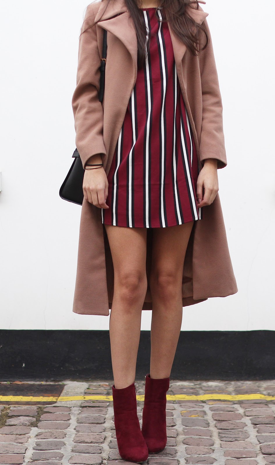 peexo fashion blogger wearing burgundy and camel coat