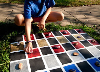 Outdoor Checkers Set by DIY Del Ray