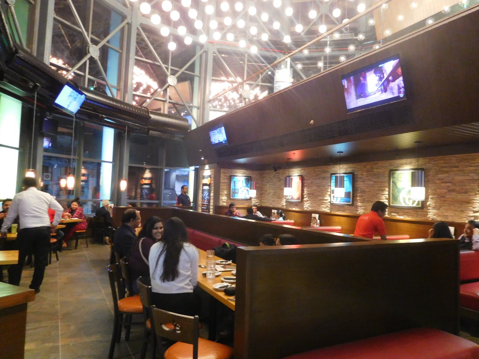 Kolkata Curry Chili’s new outlet at Acropolis