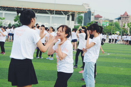 Lan dau tien teen 12 Chuyen Nguyen Hue tai Hue duoc don Le truong thanh - Anh 5