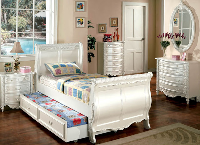 Детская кровать Bright Pearl - 600 долларов